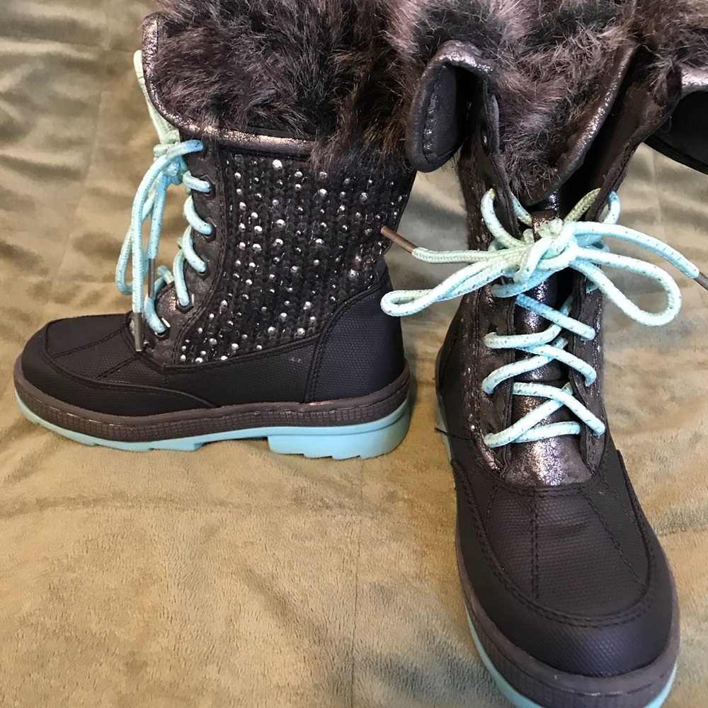 Justice snow boots